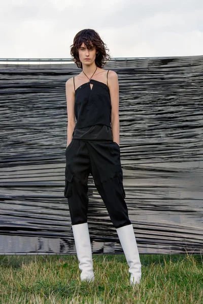 Look 9